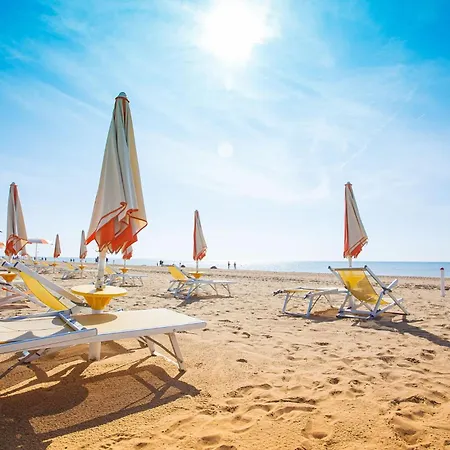 Bright Flat In Bibione-beahost